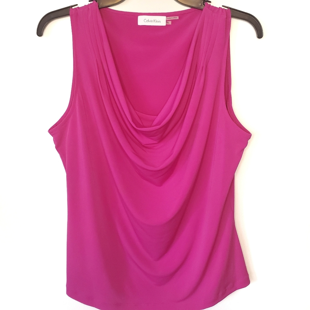 🎀3/$25 Calvin Klein Fuschia Scoop Neck Tank